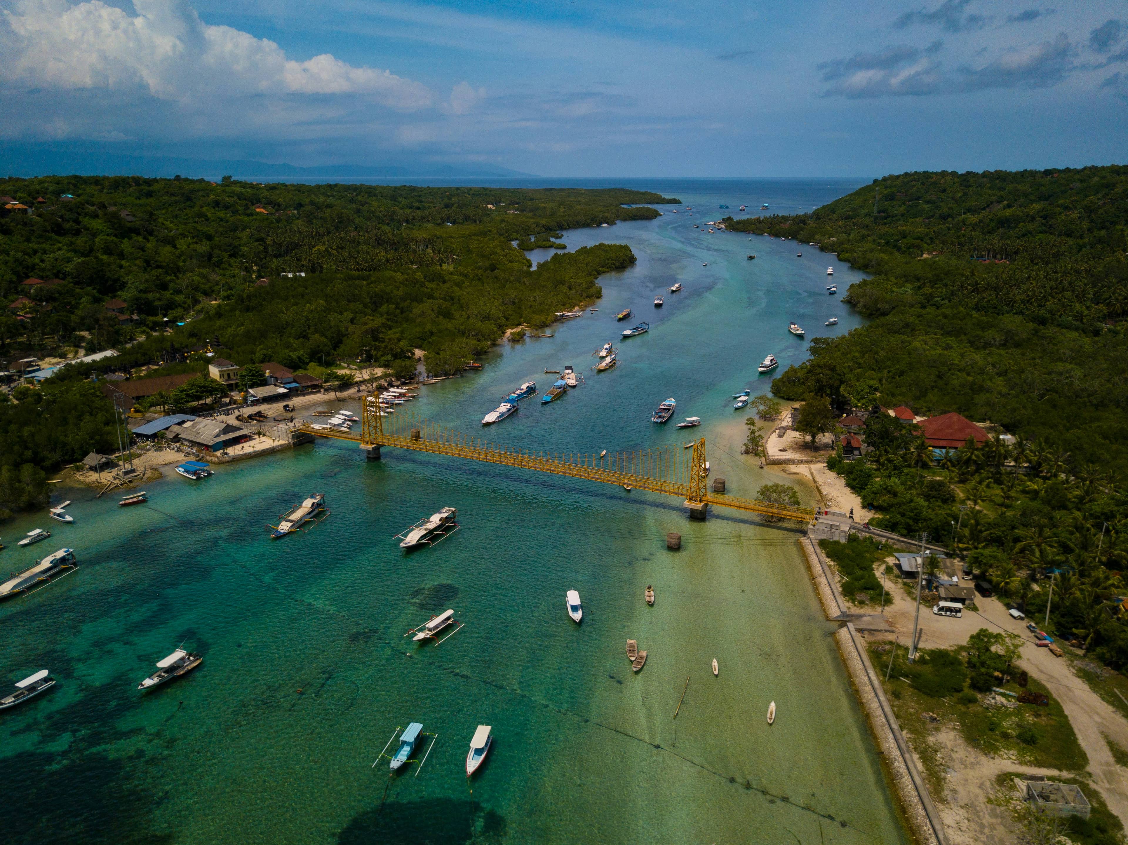 Aerial view near the Yellow Bridge crossing between Nusa Lembongan and Nusa Ceningan, Bali