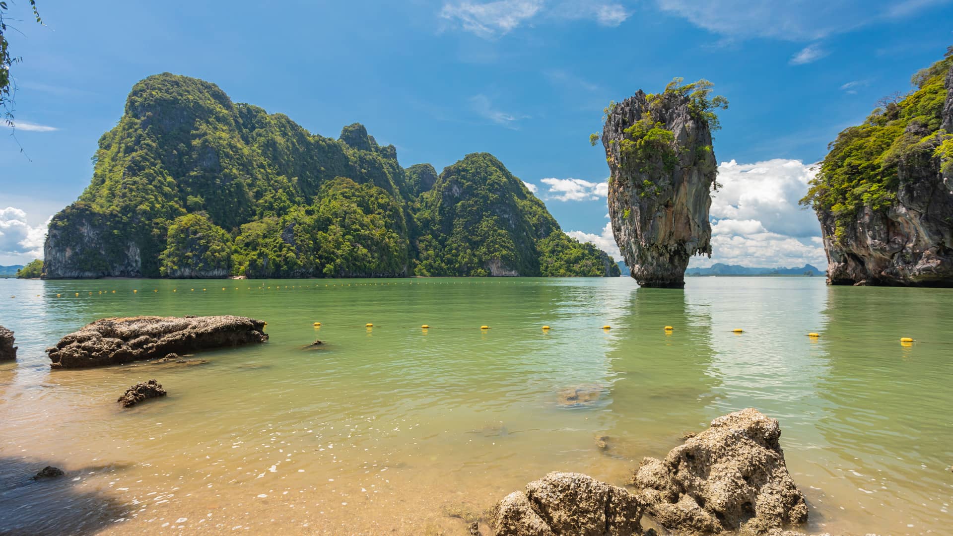 James Bond Island (Ko Tapu), Phang Nga Bay Ko Tapu, the needle-shaped rock at James Bond Island, rising from Phang Nga Bay, Thailand